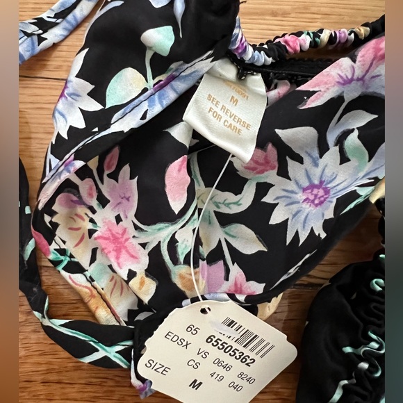 Vintage VICTORIA’S SECRET Gold Label 100% Silk Floral Bra and Panty Set Size M - Picture 4 of 7